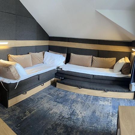 Sadama street Villa Pärnu Esterno foto