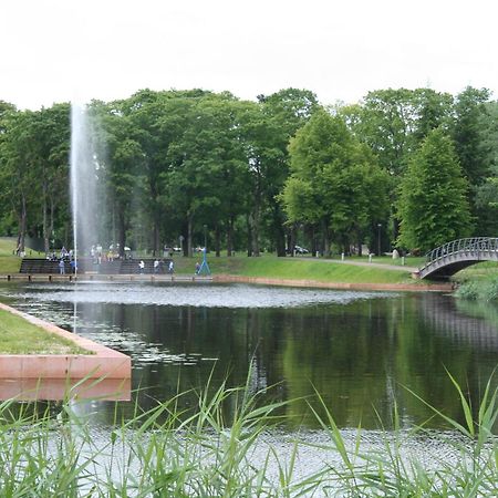 Sadama street Villa Pärnu Esterno foto