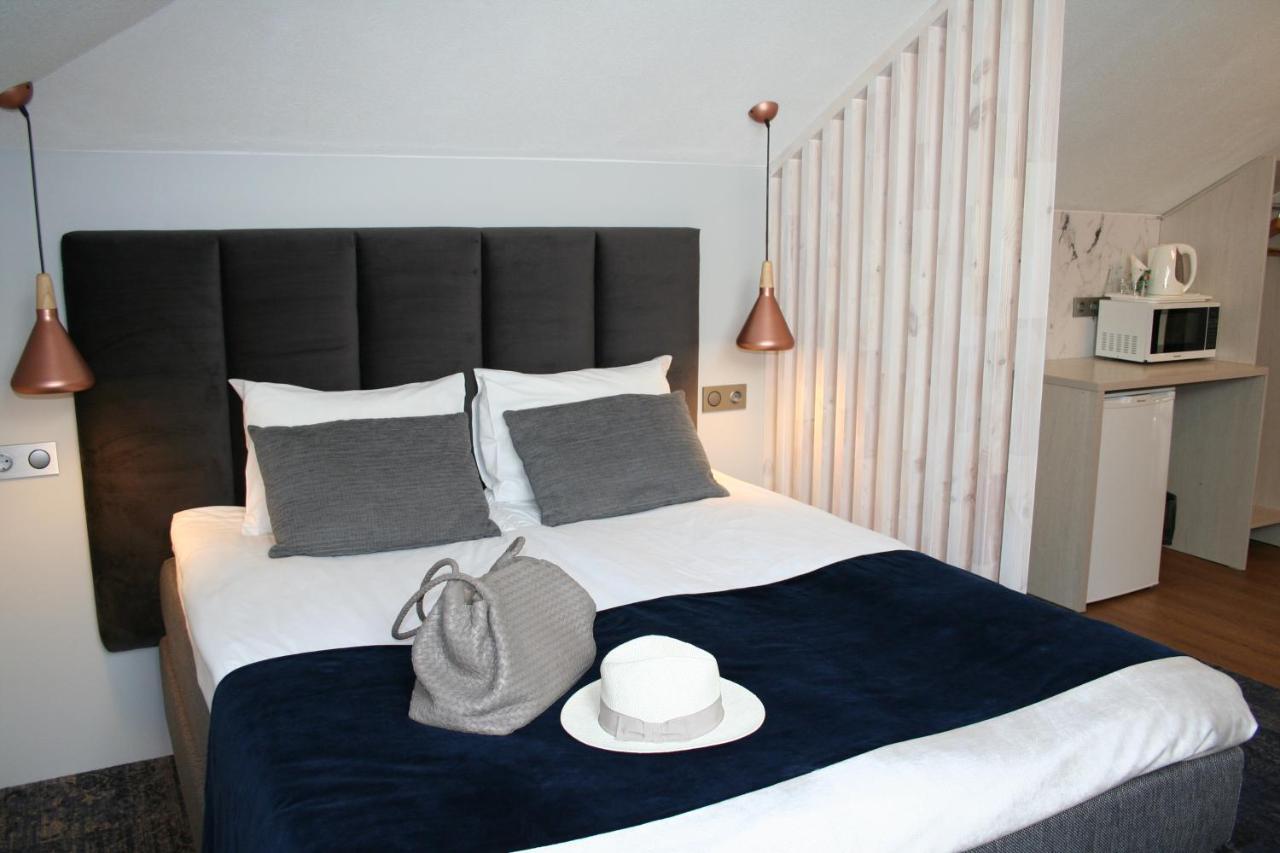 Sadama street Villa Pärnu Esterno foto