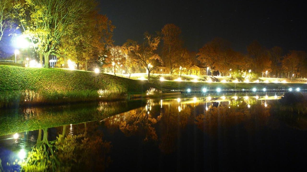 Sadama street Villa Pärnu Esterno foto