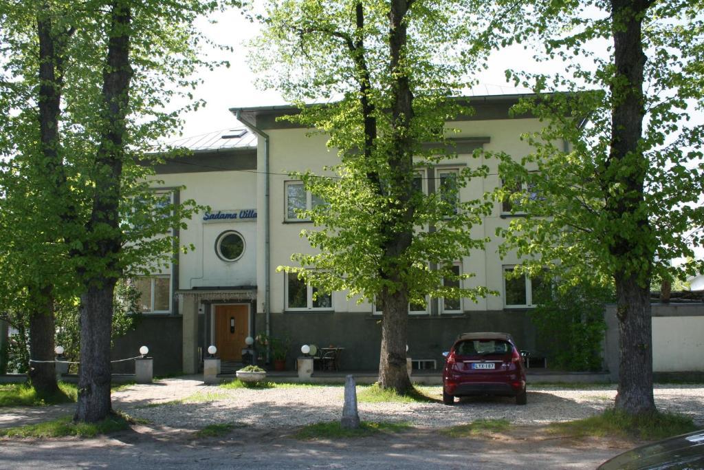 Sadama street Villa Pärnu Esterno foto