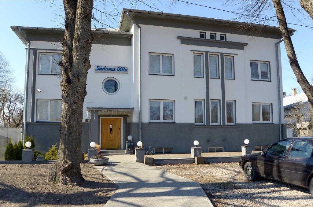 Sadama street Villa Pärnu Esterno foto