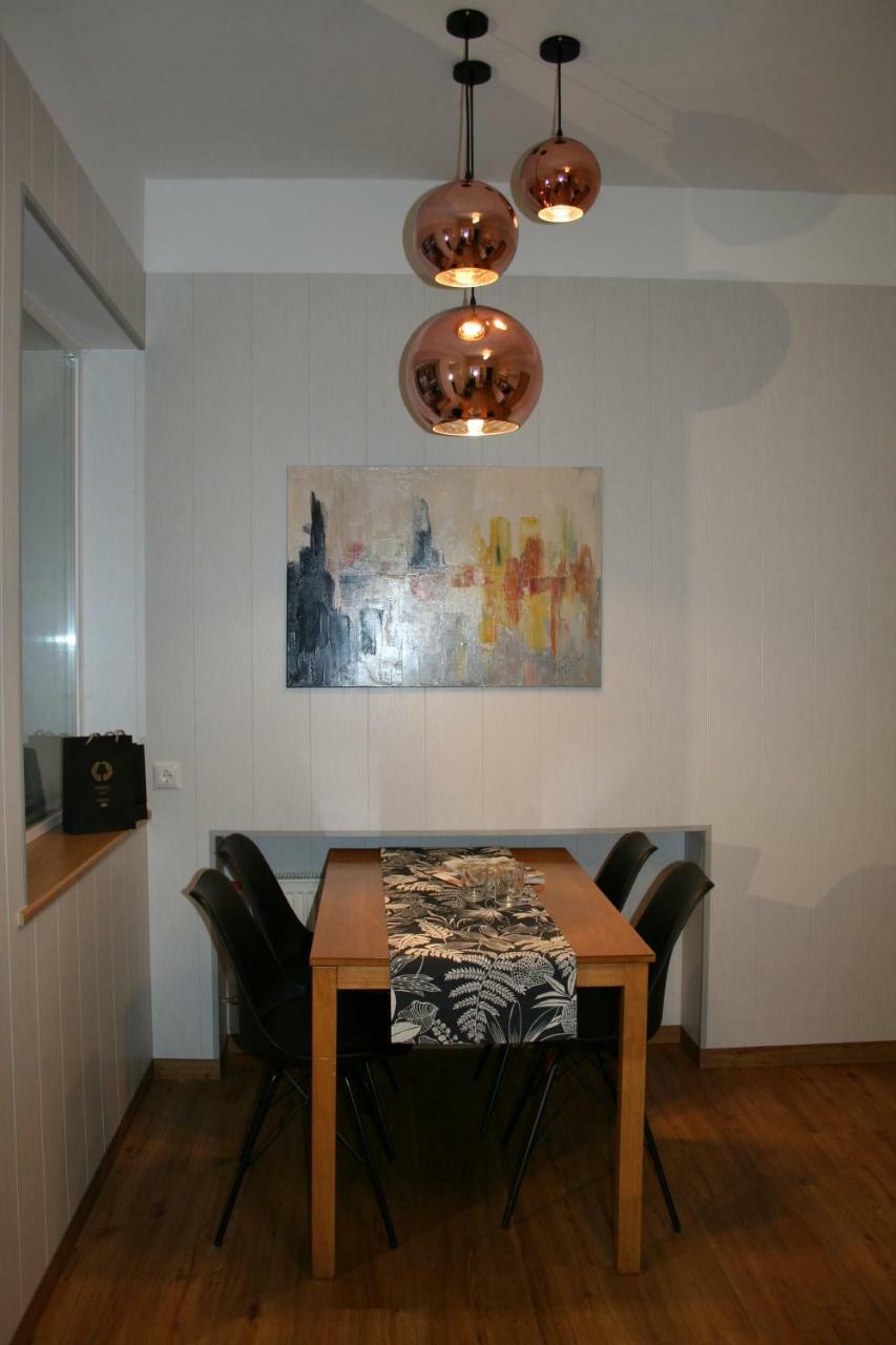 Sadama street Villa Pärnu Esterno foto